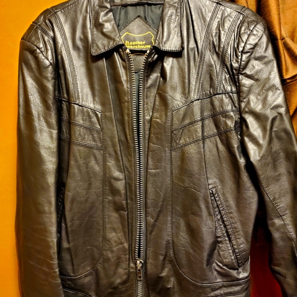 Vintage Boys leather jacket in Black size Medium